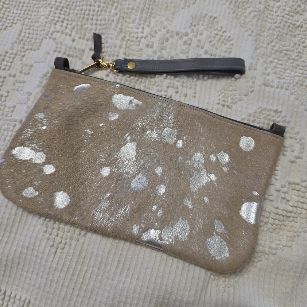 Satchel Cow Hide Gold Ivory Large Wristlet Wallet Clutch Savannah Georgia